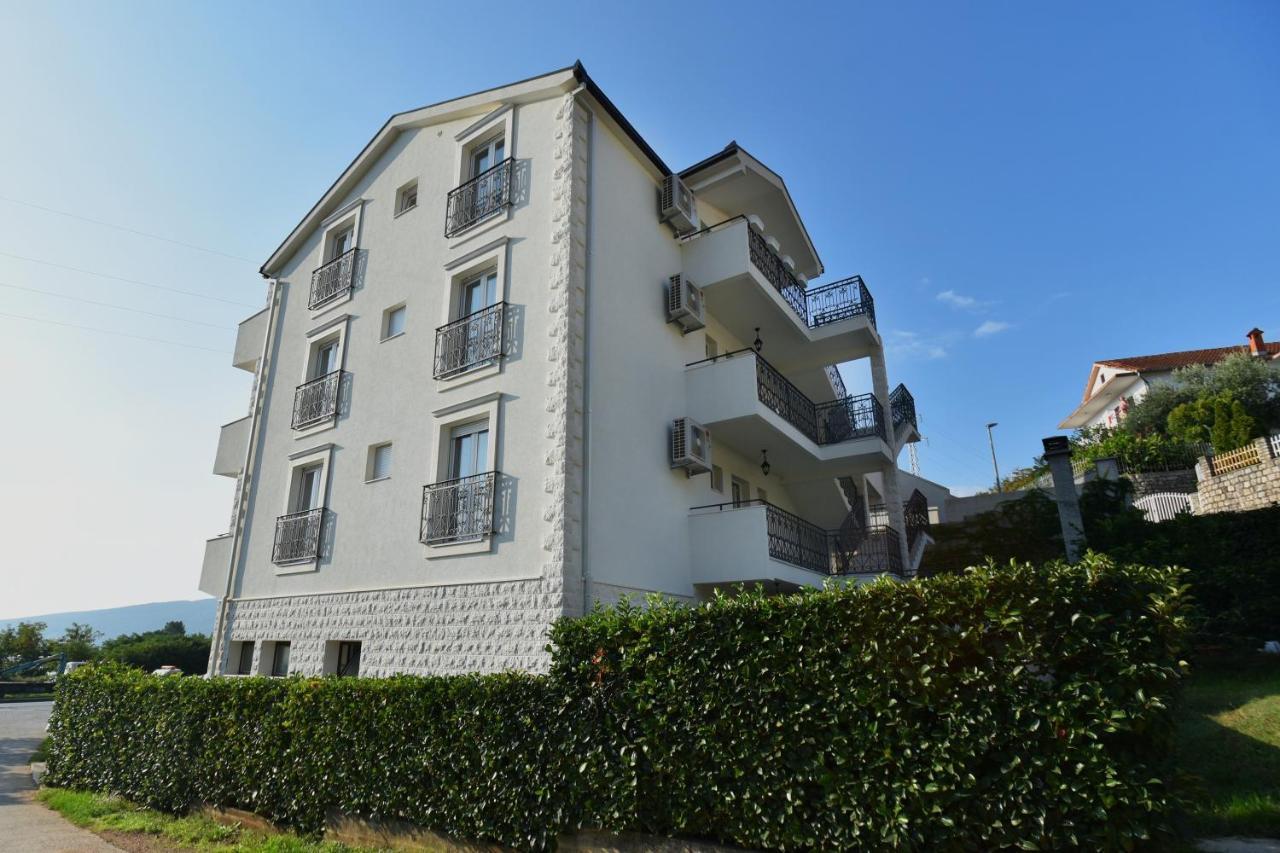 Villa Julia Baošići Bagian luar foto